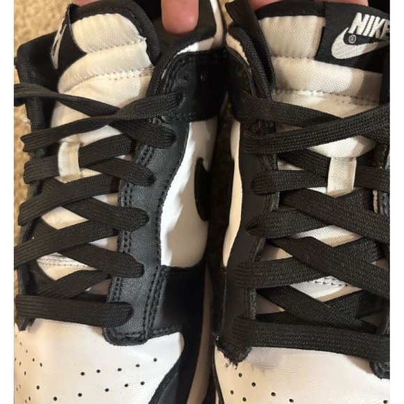 Nike Panda Dunk Low Top Size 10.5 Mens Black And White - Picture 8 of 11